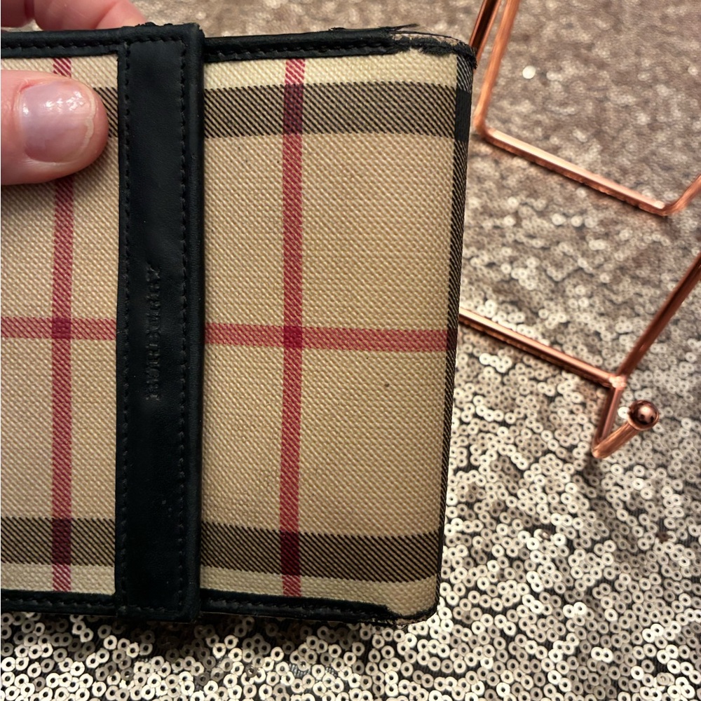 Classic Vintage Burberry Plaid - Black Trim Wallet w Coin Slot - Picture 7 of 15